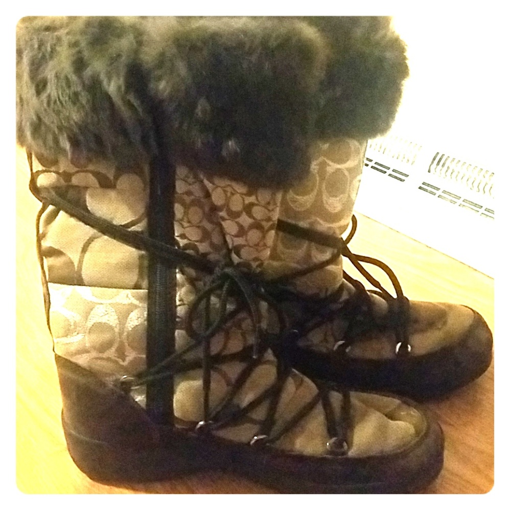 Coach boots